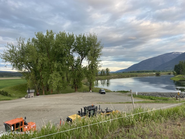 18432 Westside Rd, Bonners Ferry, ID 83805