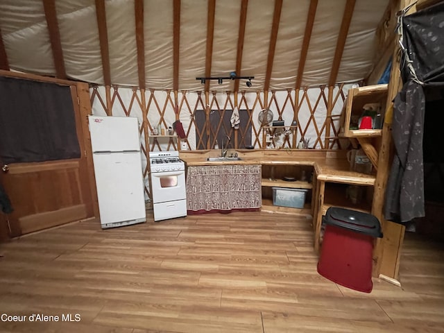 18432 Westside Rd, Bonners Ferry, ID 83805