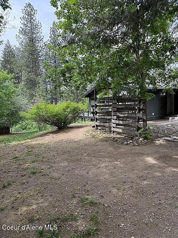 31961 N 3rd Ave, Spirit Lake, ID 83869 - view of yard