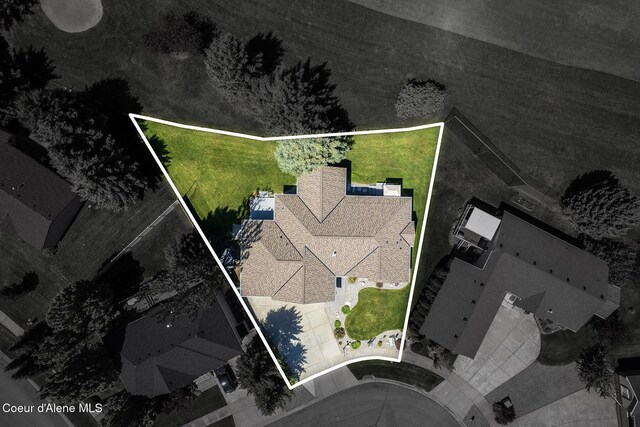 3025 N Sand Trap Way, Post Falls, ID 83854 - aerial view of property and surrounding area with property boundaries highlighted