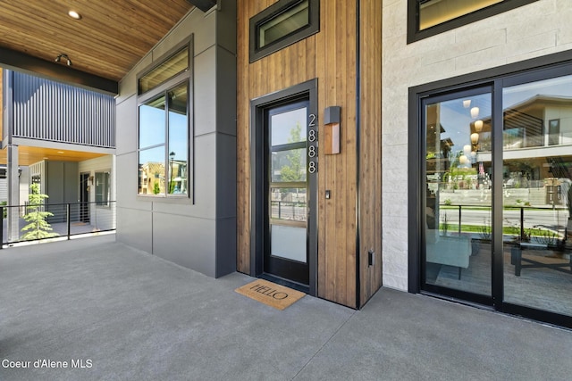 2888 W Lumber Ln, Coeur Dalene, ID 83814 - view of exterior entry featuring a porch