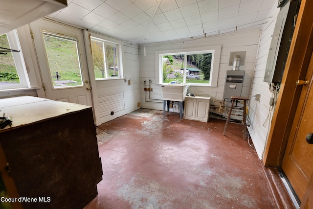 59A Creek Side Dr, Wallace, ID 83873 - bathroom with concrete floors and a sink