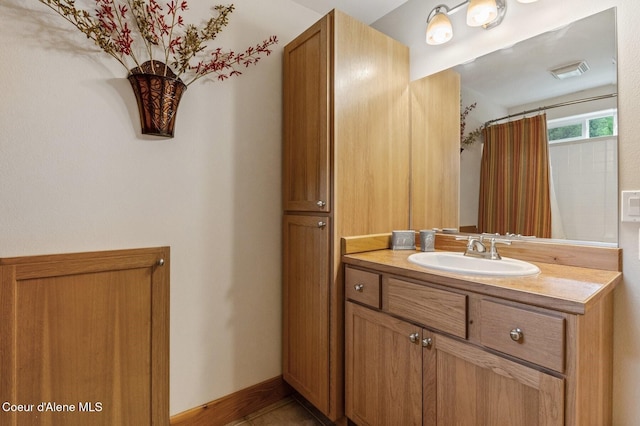88 Fenway Dr, Sagle, ID 83860 - full bath with vanity and a shower with curtain