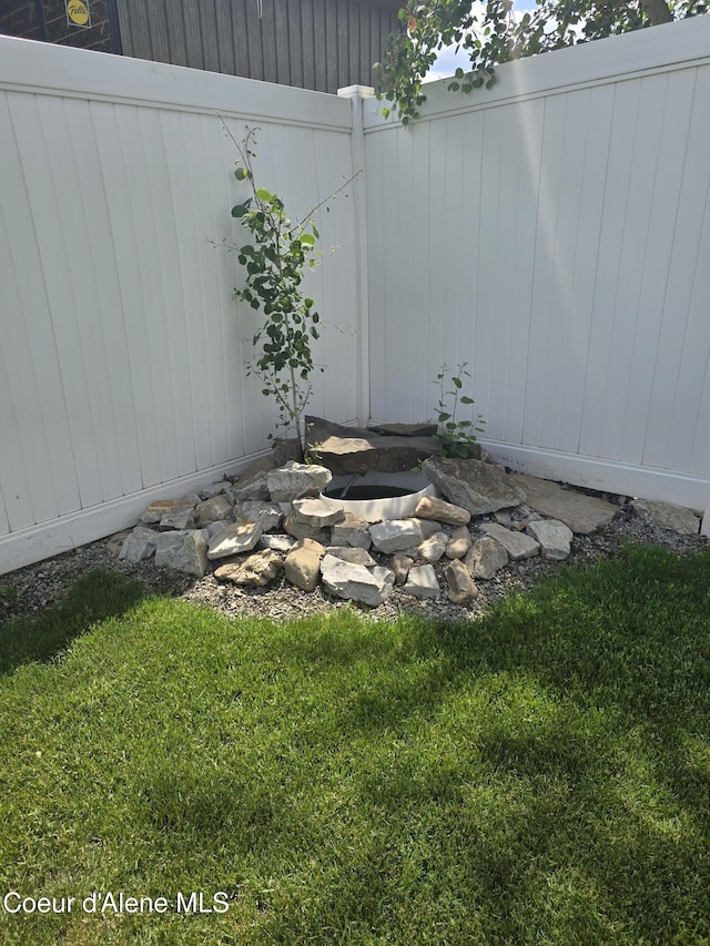 10566 N Seaside St, Hayden, ID 83835 - view of yard