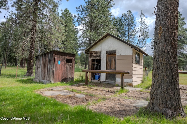 919 Silver Springs Rd, Moyie Springs, ID 83845 - view of back of property