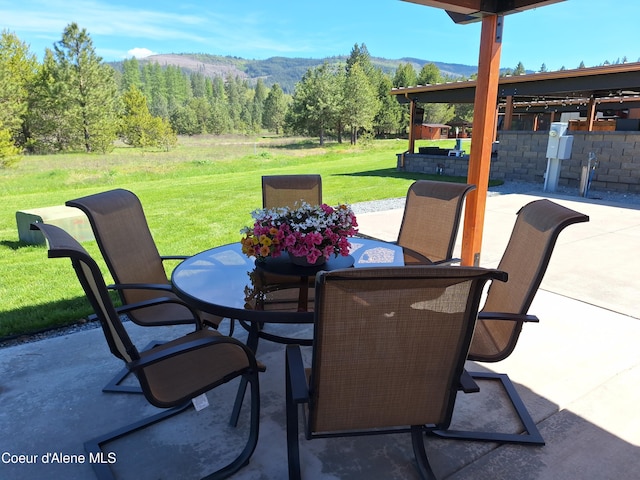 35 Sand Trap Ln, Blanchard, ID 83804