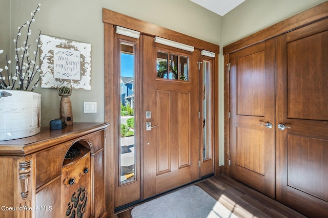 1803 W Felton Dr, Coeur Dalene, ID 83814 - foyer entrance with dark wood-style flooring