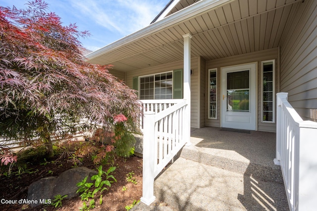 10016 N Zack Ct, Hayden, ID 83835 - property entrance featuring covered porch