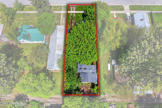913 Cedar St, Sandpoint, ID 83864 - aerial overview of property's location featuring property parcel outlined
