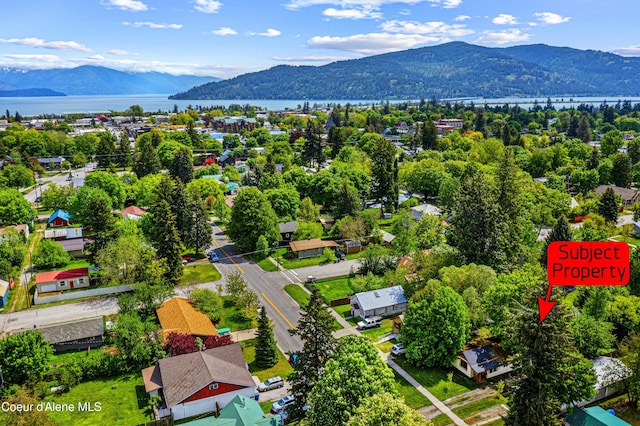 913 Cedar St, Sandpoint, ID 83864 - aerial view of a water and mountain view
