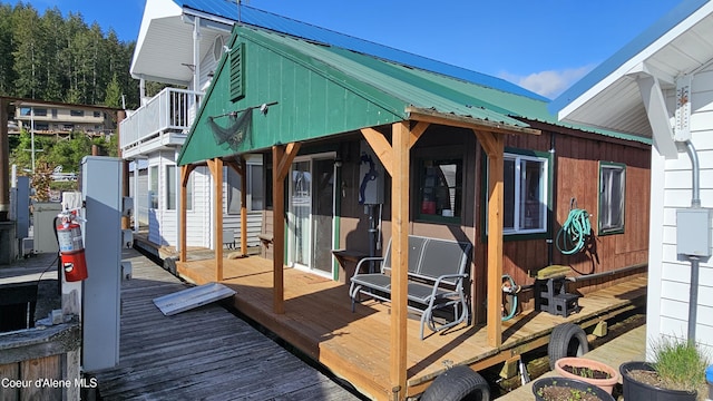 33671 N Macdonalds Unit 2Nd, Dock, Bayview, ID 83803 - exterior space featuring a wooden deck