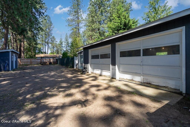 3623 W Hillcrest Cir, Coeur Dalene, ID 83815 - view of garage