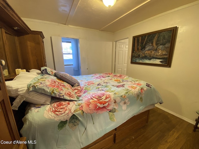 176 King St, Wallace, ID 83873 - bedroom with wood finished floors and baseboards