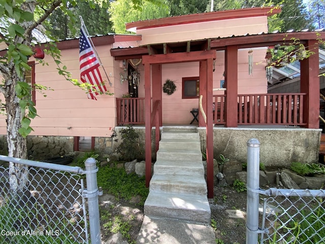 176 King St, Wallace, ID 83873 - view of front of home featuring metal roof