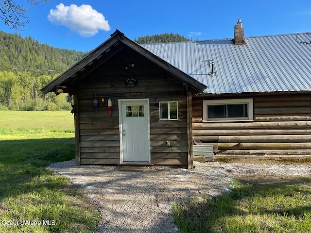 408 Quartz Crk Rd, Priest River, ID 83856 - view of outdoor structure featuring a view of trees