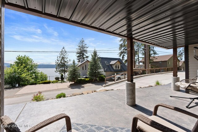 2406 S Silver Beach Rd, Coeur Dalene, ID 83814 - view of patio with a residential view