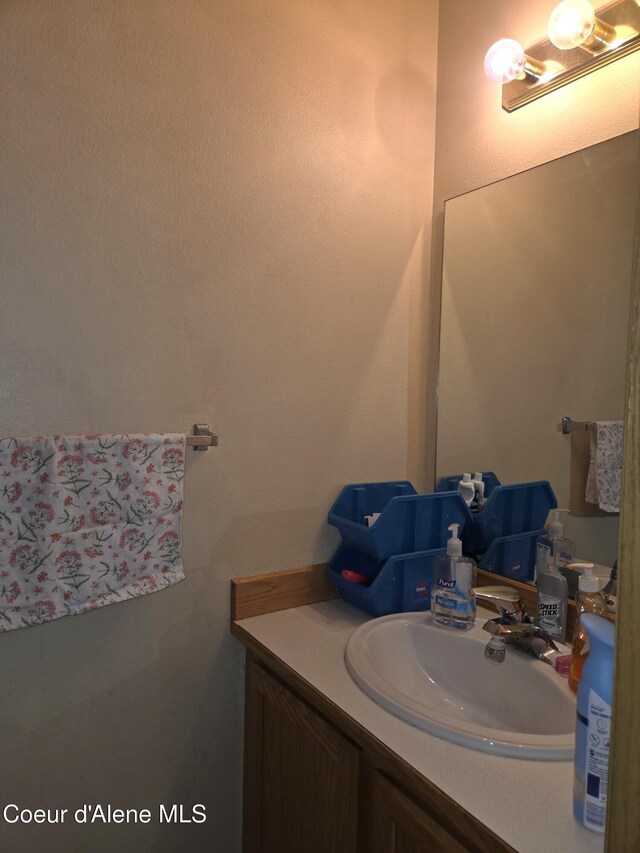 2814 N 9th St, Coeur Dalene, ID 83814 - bathroom featuring vanity