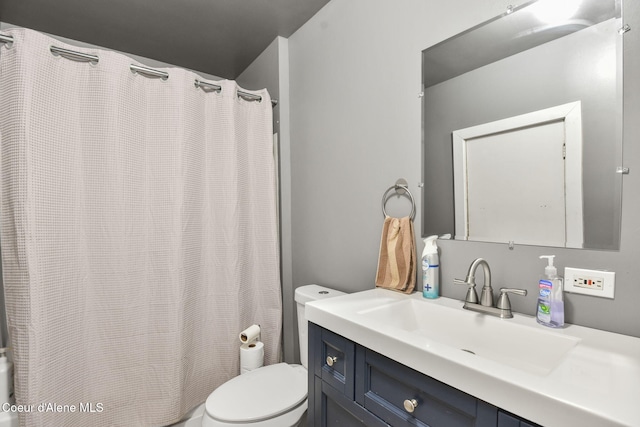 108 E Lincoln Ct, Harrison, ID 83833 - full bath with toilet and vanity