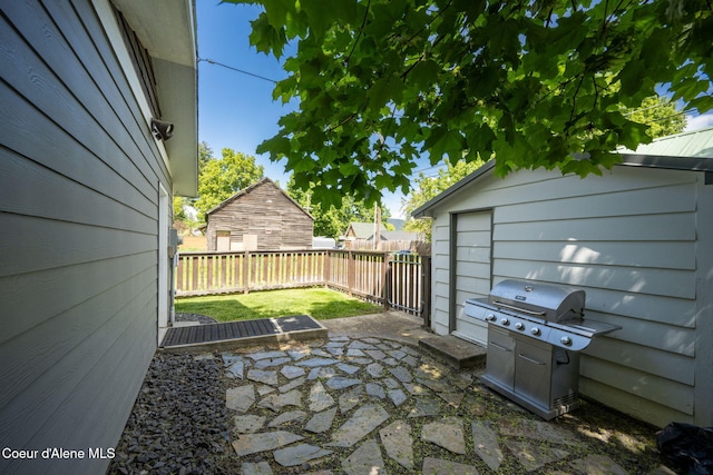 924 N 6th St, Coeur Dalene, ID 83814 - view of patio / terrace with area for grilling