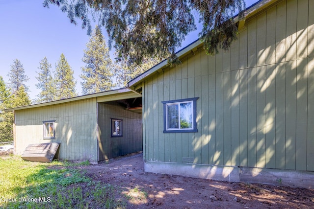 5739 W Maine St, Spirit Lake, ID 83869 - view of side of home