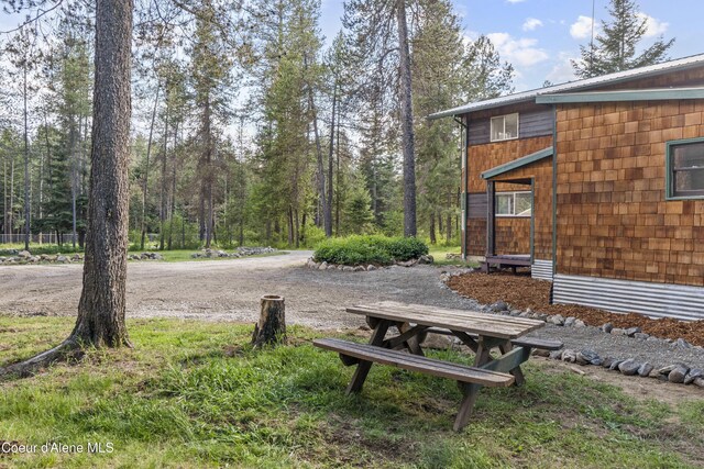17561 E Perimeter Rd, Athol, ID 83801