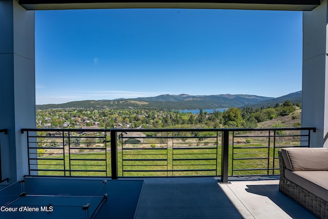 175 N Holidays Hills Dr, Liberty Lake, WA 99019 - balcony featuring a mountain view