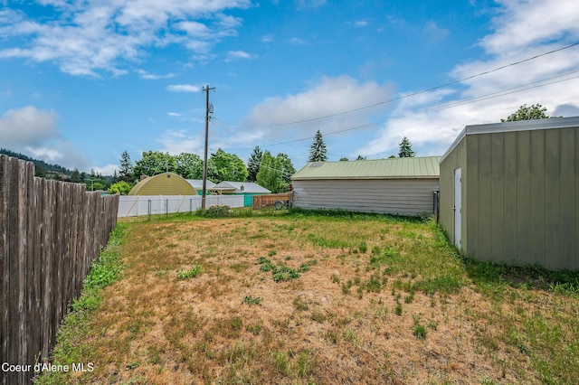 2016 N 7th St, Coeur Dalene, ID 83814 - view of yard with an outdoor structure