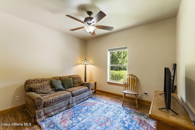 25400 N Lantern Hill Rd, Rathdrum, ID 83858 - living room featuring wood finished floors and a ceiling fan