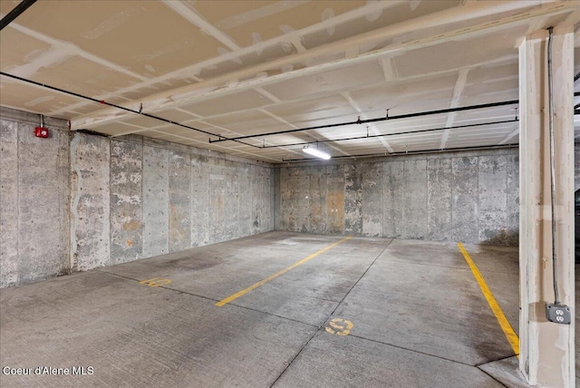 1010 E Mullan Ave Unit 202, Coeur Dalene, ID 83814 - view of parking garage