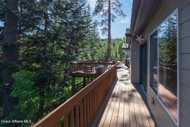 17461 N Right Fork Rd, Hauser, ID 83854 - view of wooden deck