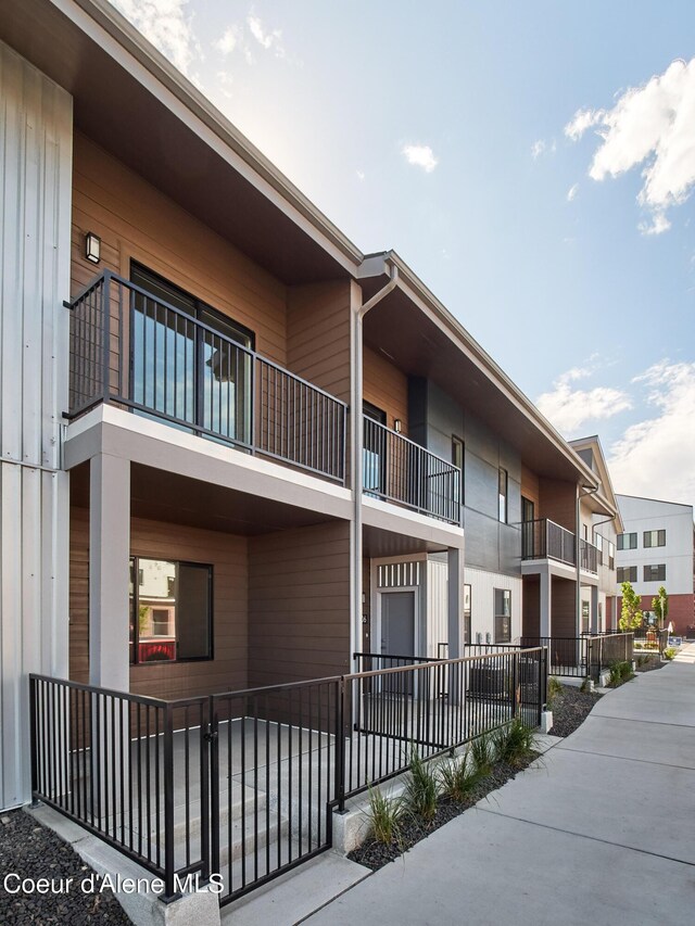 1008 E 4th Ave # 104, Post Falls, ID 83854 - view of building exterior