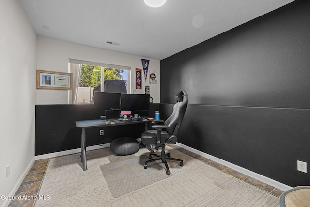 688 N Sparklewood Ct, Post Falls, ID 83854 - home office featuring baseboards