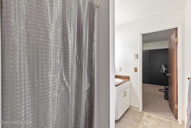 15248 N Atlas Rd, Rathdrum, ID 83858 - full bath featuring vanity and curtained shower