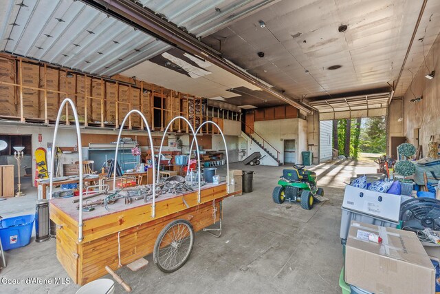 15248 N Atlas Rd, Rathdrum, ID 83858 - view of garage