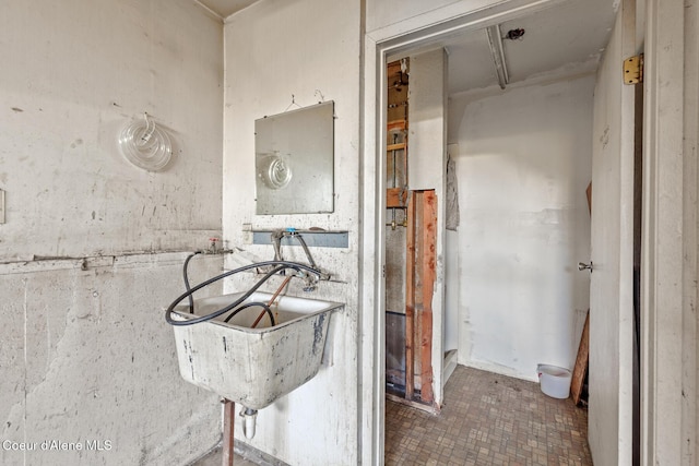 15248 N Atlas Rd, Rathdrum, ID 83858 - bathroom with a sink