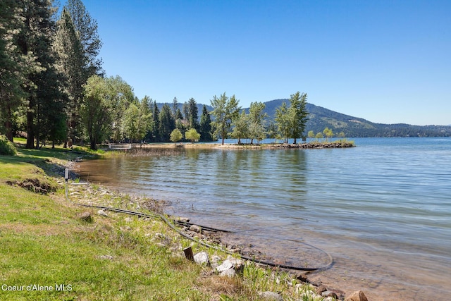 E Gem Shores Rd, Hayden Lake, ID 83835