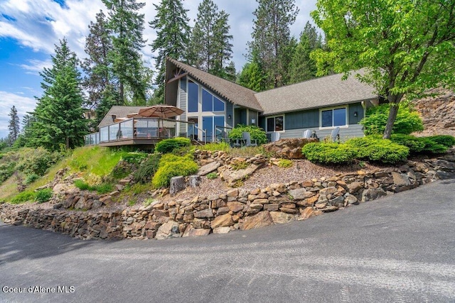 4987 S Bay Pointe Way, Coeur Dalene, ID 83814 - view of front facade featuring a deck