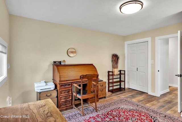 2040 Washington Ave, Saint Maries, ID 83861 - office space featuring wood finished floors and baseboards