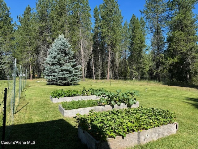 9307 Lakeshore Dr, Sagle, ID 83860 - view of yard featuring a vegetable garden