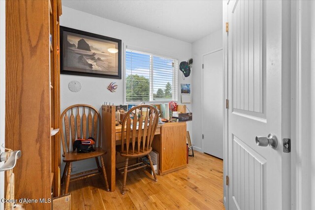 9670 N Meadow Way, Hayden, ID 83835 - office space with light wood finished floors