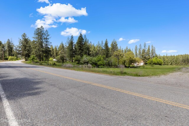 9073 W Riverview Dr, Coeur Dalene, ID 83814
