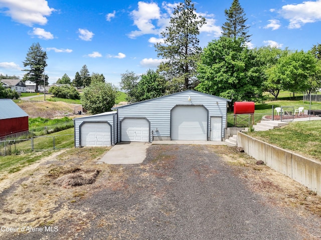 409 N 2nd St, Fairfield, WA 99012 - view of detached garage