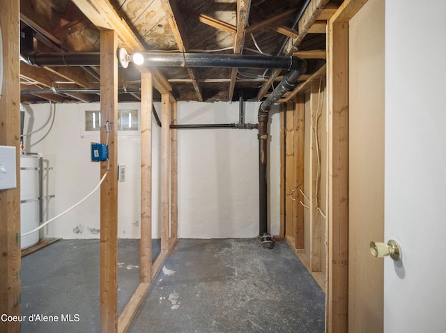 409 N 2nd St, Fairfield, WA 99012 - unfinished basement with strapped water heater