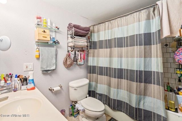 201 S Sequoia Ct, Post Falls, ID 83854 - full bath featuring toilet, curtained shower, and vanity