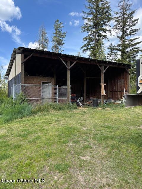 707 Patches Ln, Saint Maries, ID 83861 - view of pole building with a yard