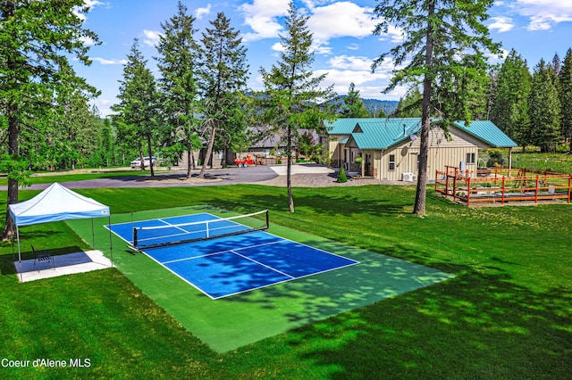 3857 E Beckon Ridge Rd, Coeur Dalene, ID 83814 - surrounding community with a tennis court