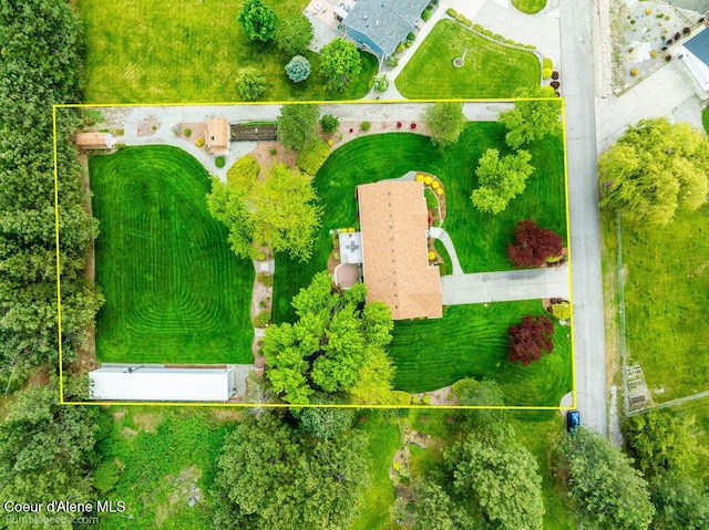 8416 N Haye Ln, Newman Lake, WA 99025 - aerial view of property and surrounding area with property parcel outlined