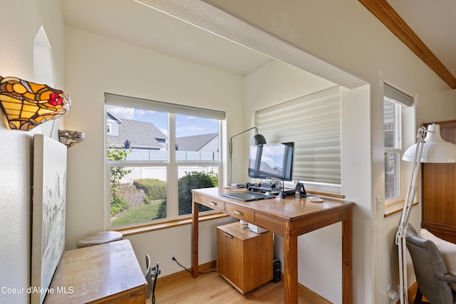 7260 N Courcelles Pkwy, Coeur Dalene, ID 83815 - home office with light wood finished floors and baseboards