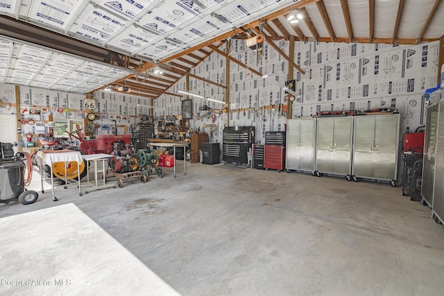 15964 N Songbird Ln, Rathdrum, ID 83858 - garage with a workshop area