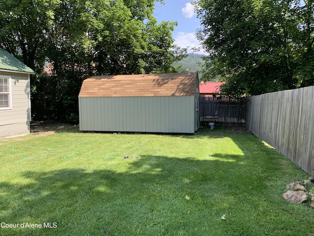 705 S Division St, Kellogg, ID 83837 - view of yard